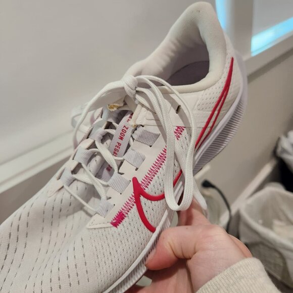 ✨ Nike Air Zoom Pegasus 38-HOT PINK SWOOSH – US 8 – Perfect Condition - Picture 9 of 11